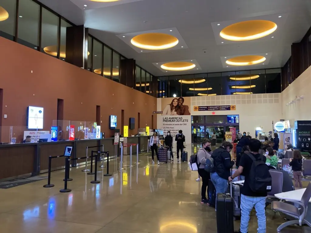 Estos son los costos y requisitos del CBX para 2026 viajeros cruzando por CBX