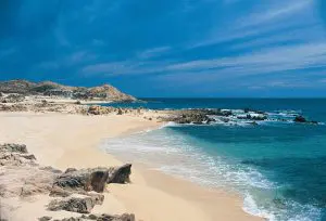 Playas con encanto y actividades imperdibles playa las viudas en los cabos