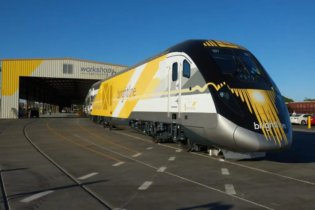 Cómo viajar de Orlando a Miami en tren con Brightline: guía práctica para moverse mejor en Florida Tren Brightline Orlando