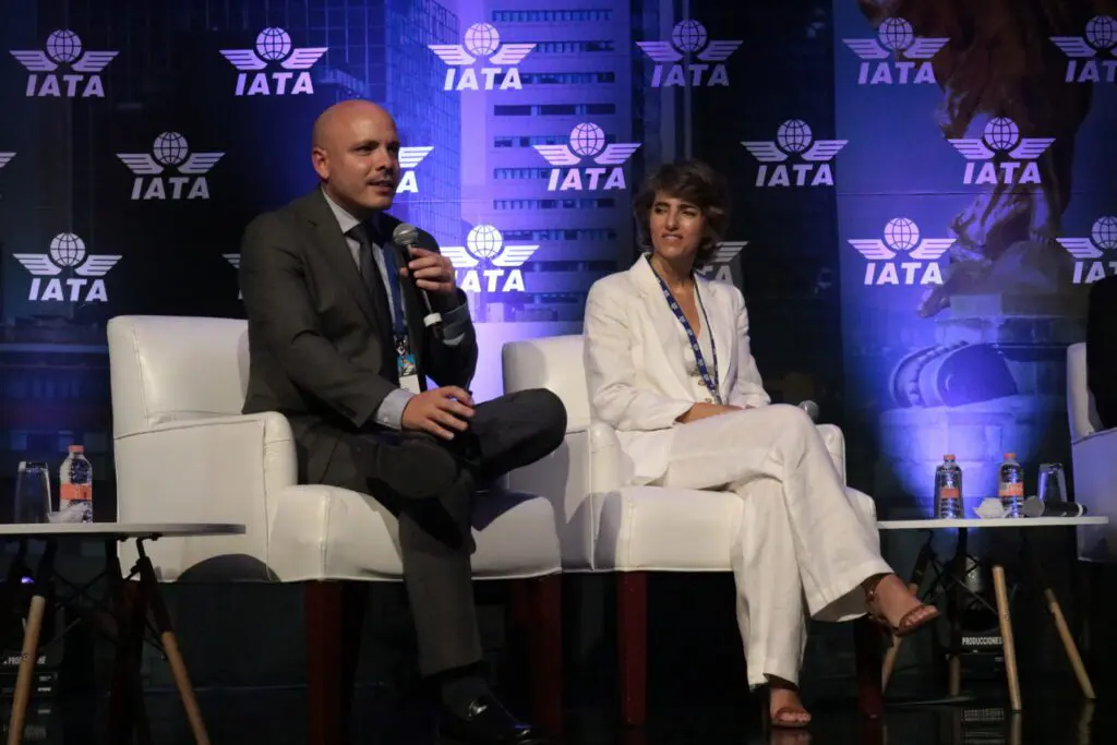 Fly Net Zero, un vuelo muy largo para Latinoamérica Fly Net Zero, un vuelo muy largo para Latinoamérica