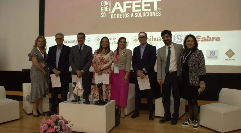 Expertos presentan los retos y oportunidades para el turismo en 2023