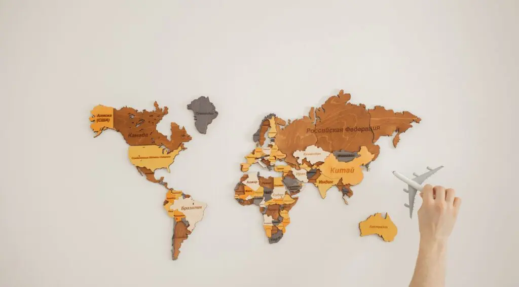 Expertos presentan los retos y oportunidades para el turismo en 2023