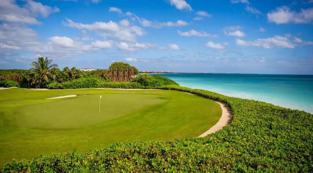 Andaz Mayakoba se prepara para la temporada de fiestas 2023-2024
