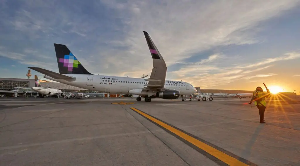 Por revisión de motores, Volaris podría desacelerar su crecimiento Volaris revisión de motores.