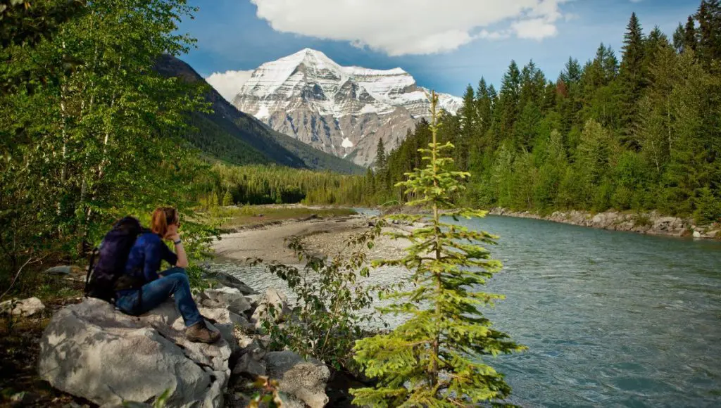 ¿Cuándo hay descuentos en Aeroméxico por el Hot Sale 2025? naturaleza en British Columbia.