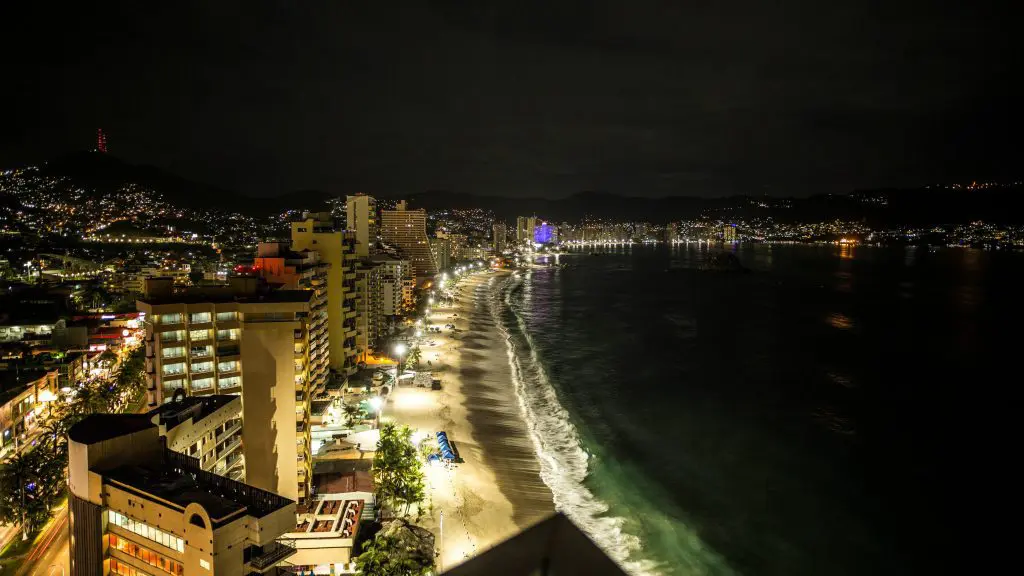 Acapulco registra "casa llena" por ocupación hotelera en puente patrio
