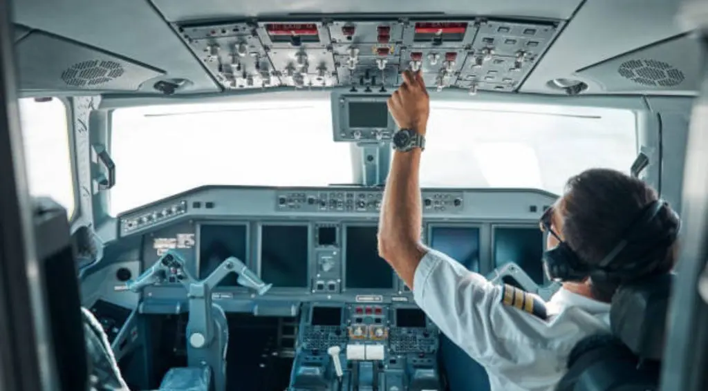 Aeroméxico y pilotos “aterrizan” acuerdo y descartan huelga Aeroméxico y pilotos “aterrizan” acuerdo y descartan huelga