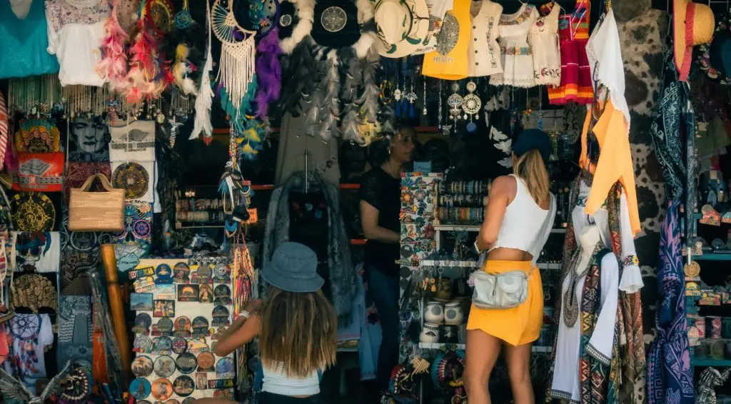 Crece 2.4 % ingreso de divisas por turistas internacionales a México