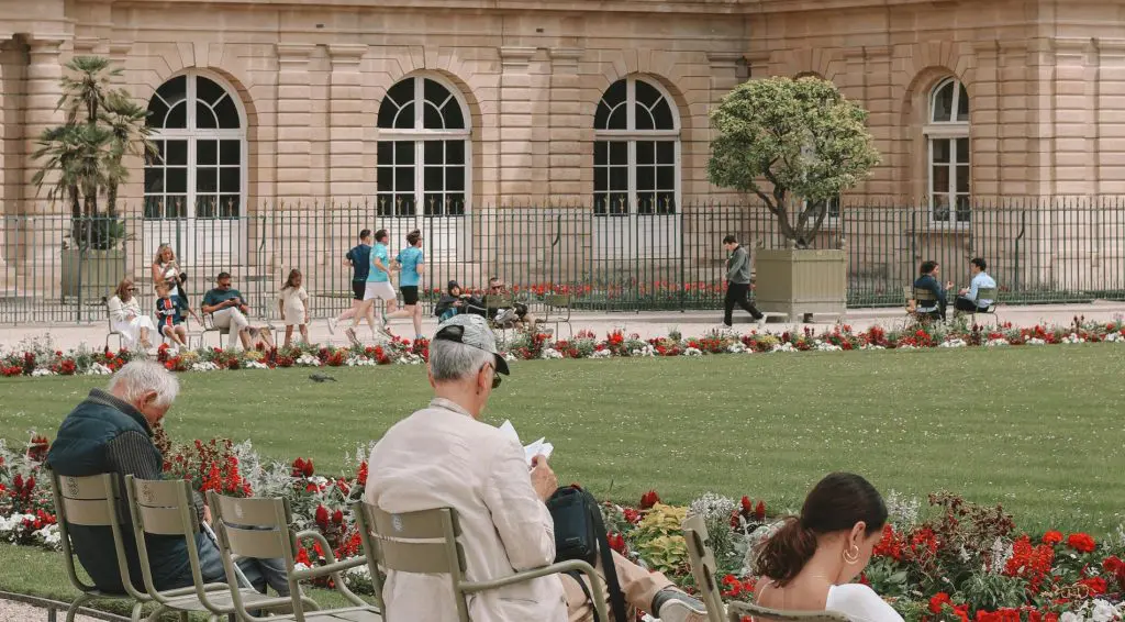 París, la ciudad más accesible para adultos mayores