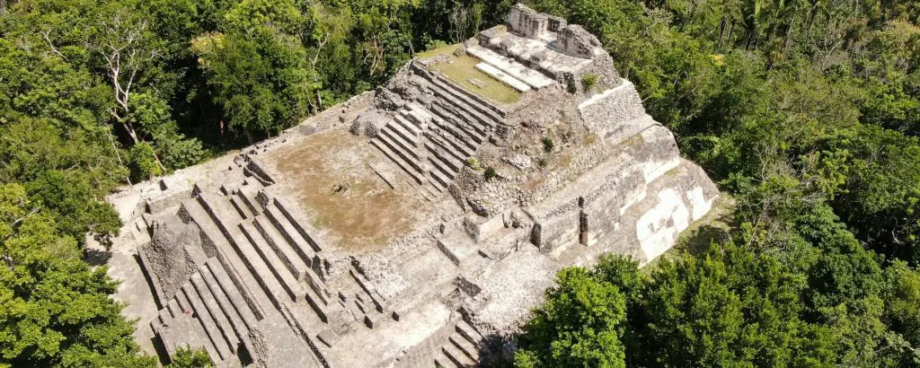 Sitios arqueológicos en el Caribe para el equinoccio de primavera
