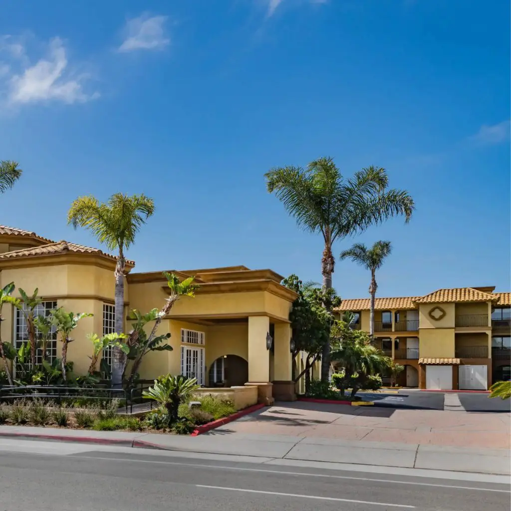 Hoteles cerca del CBX: Dónde dormir, qué explorar y cómo vivir el lado más exclusivo de San Diego