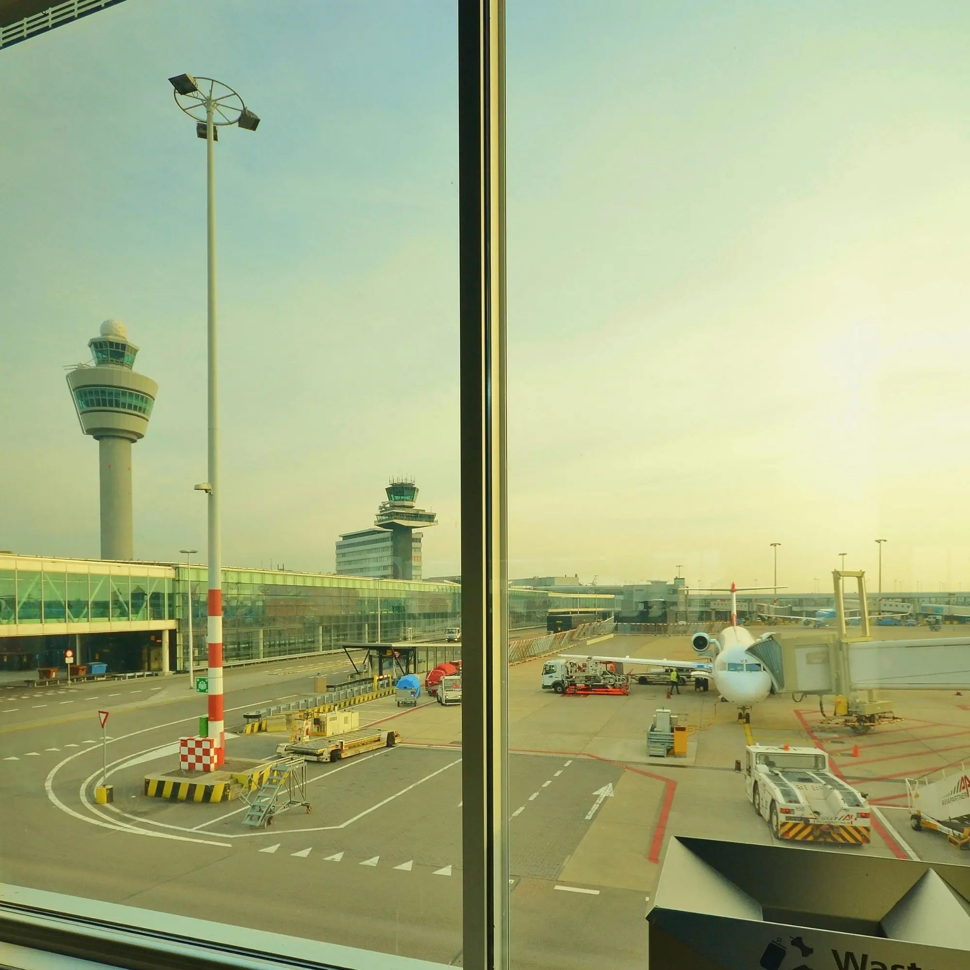 Los aeropuertos más estresantes del mundo en 2025, según iSelect