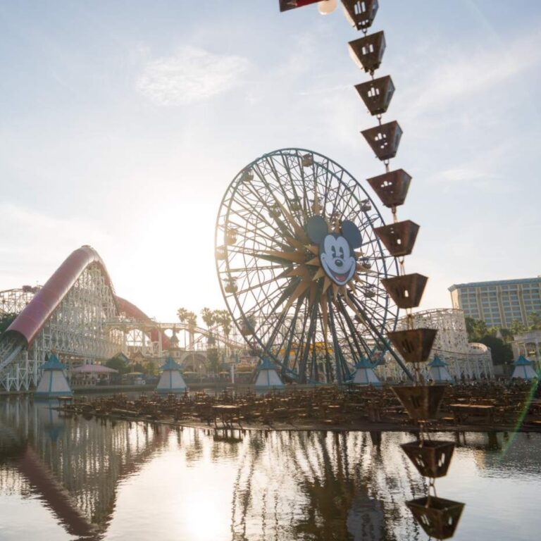 Disneyland pone boletos a 100 dólares por su 70 aniversario en California