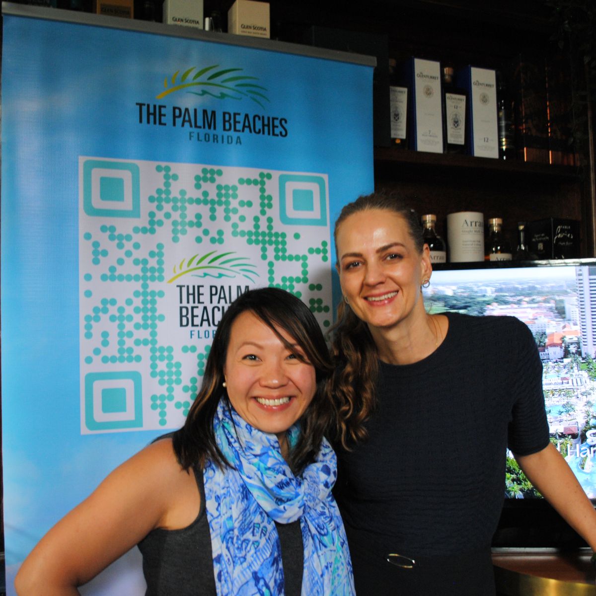 Ivy Wong Díaz, directora de Global Travel Partnership para The Breakers Palm Beach y Karin Weber, representante de Ventas Internacionales para The Boca Raton.
