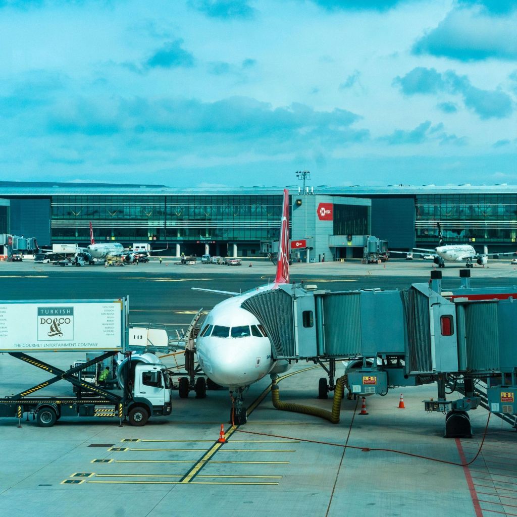 Los aeropuertos más estresantes del mundo en 2025, según iSelect